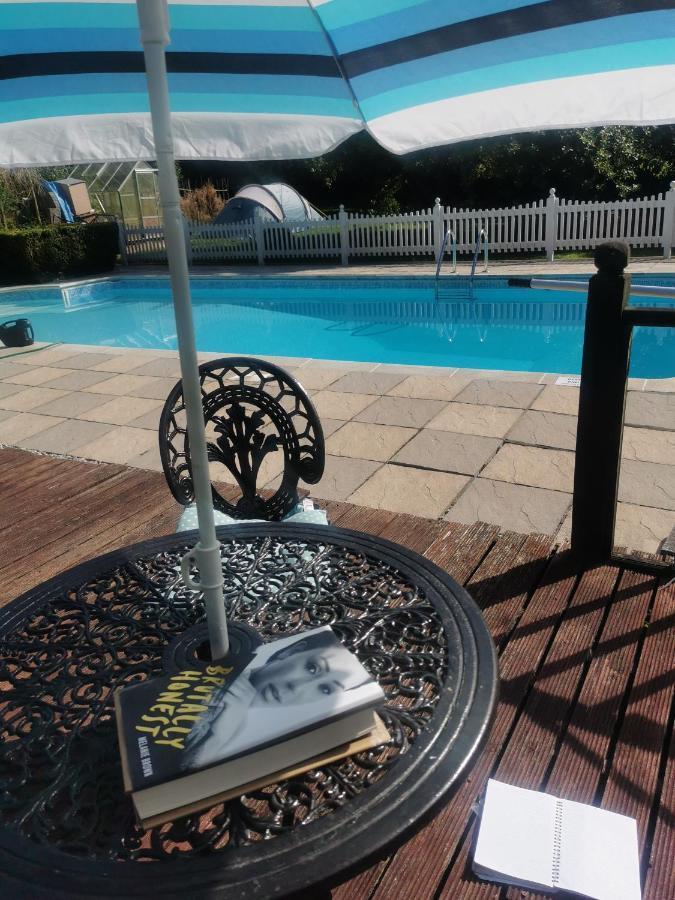 Captivating Isolde Cottage With Pool Near St Ives Camborne Dış mekan fotoğraf